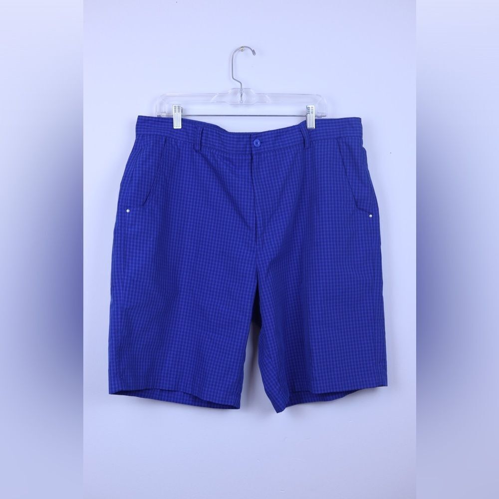 Men’s Bolle Golfing Shorts Microfiber Size 40W Blue and Black Pin Striped